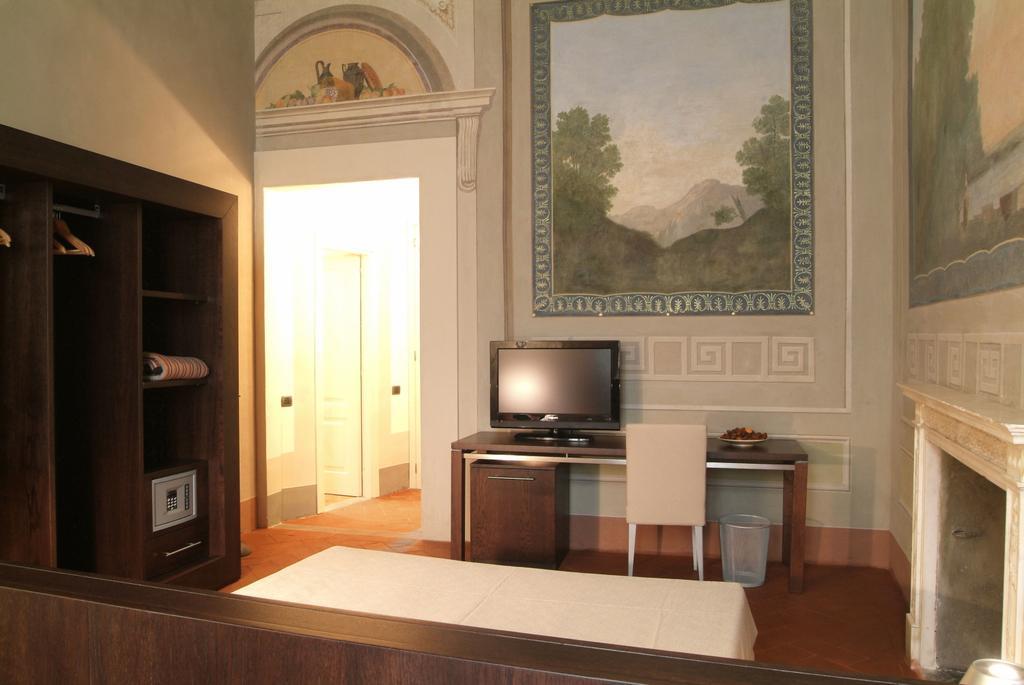 Dimora Storica Palazzo Puccini Bed and Breakfast Πιστόια Δωμάτιο φωτογραφία